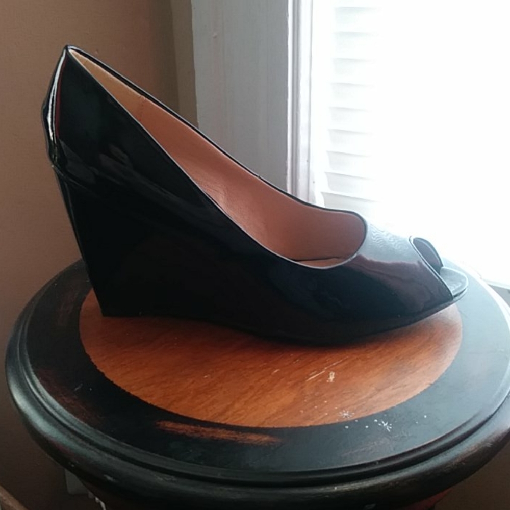 Women's shoes